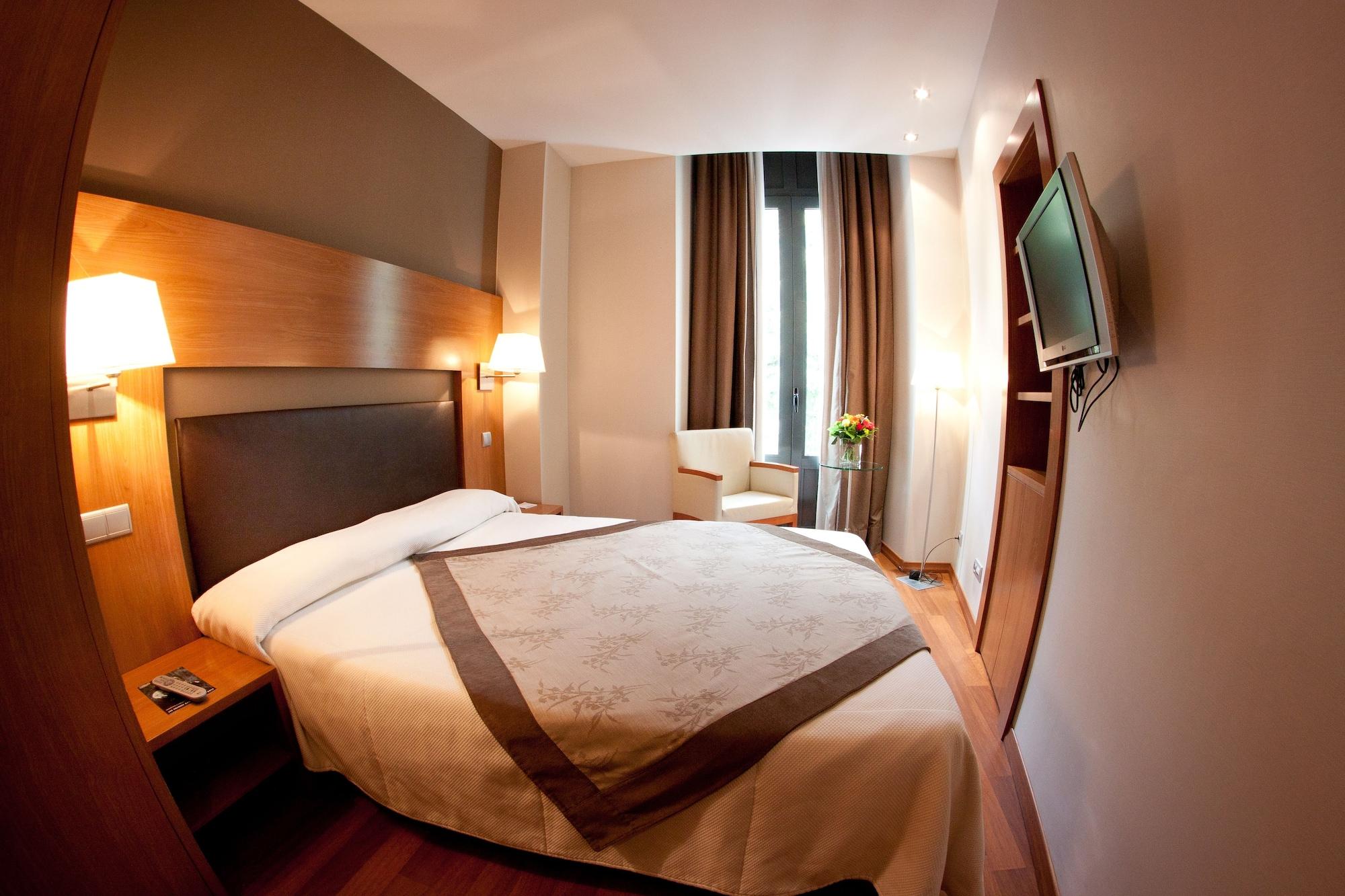 Alti Hotel Bagnères-de-Luchon Exteriör bild