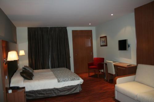 Alti Hotel Bagnères-de-Luchon Exteriör bild